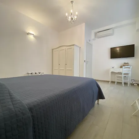 Lovely - Gocciadimare - *